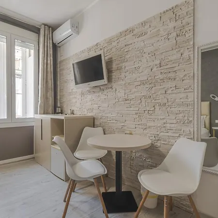 Gasthof Centro Rooms-camere Eleganti In Pieno Centro 3*