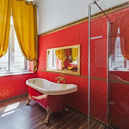 Gasthof Centro Rooms-camere Eleganti In Pieno Centro
