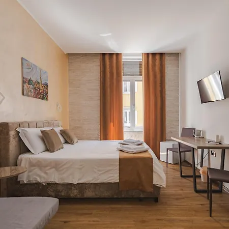 Centro Rooms-camere Eleganti In Pieno Centro Gasthof 3*
