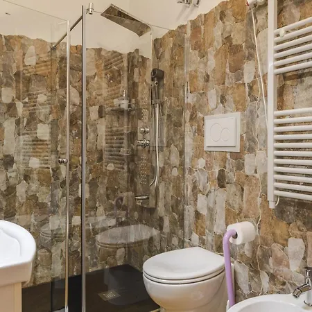 Gasthof Centro Rooms-camere Eleganti In Pieno Centro 3*
